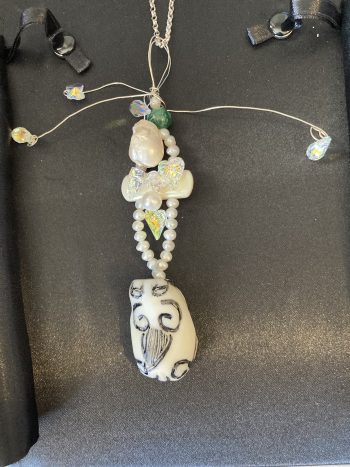 White,,Jade, Dragon,Pendant,Swarovski,LynnTindale,EH458AL,Unique,